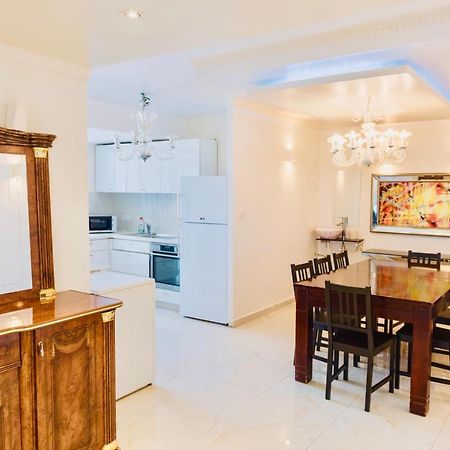 Royal Beach Front Apartments Netanya Eksteriør billede