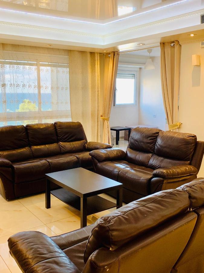 Royal Beach Front Apartments Netanya Eksteriør billede